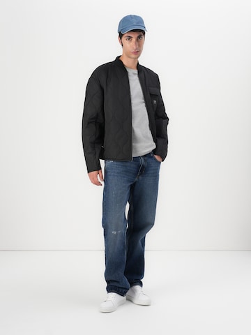 GUESS JEANS Átmeneti dzseki - fekete