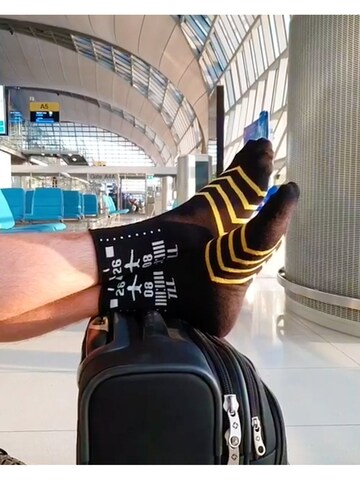 Sokisahtel Sokken 'Tallinn Airport socks FLY AWAY' in Gemengde kleuren: voorkant