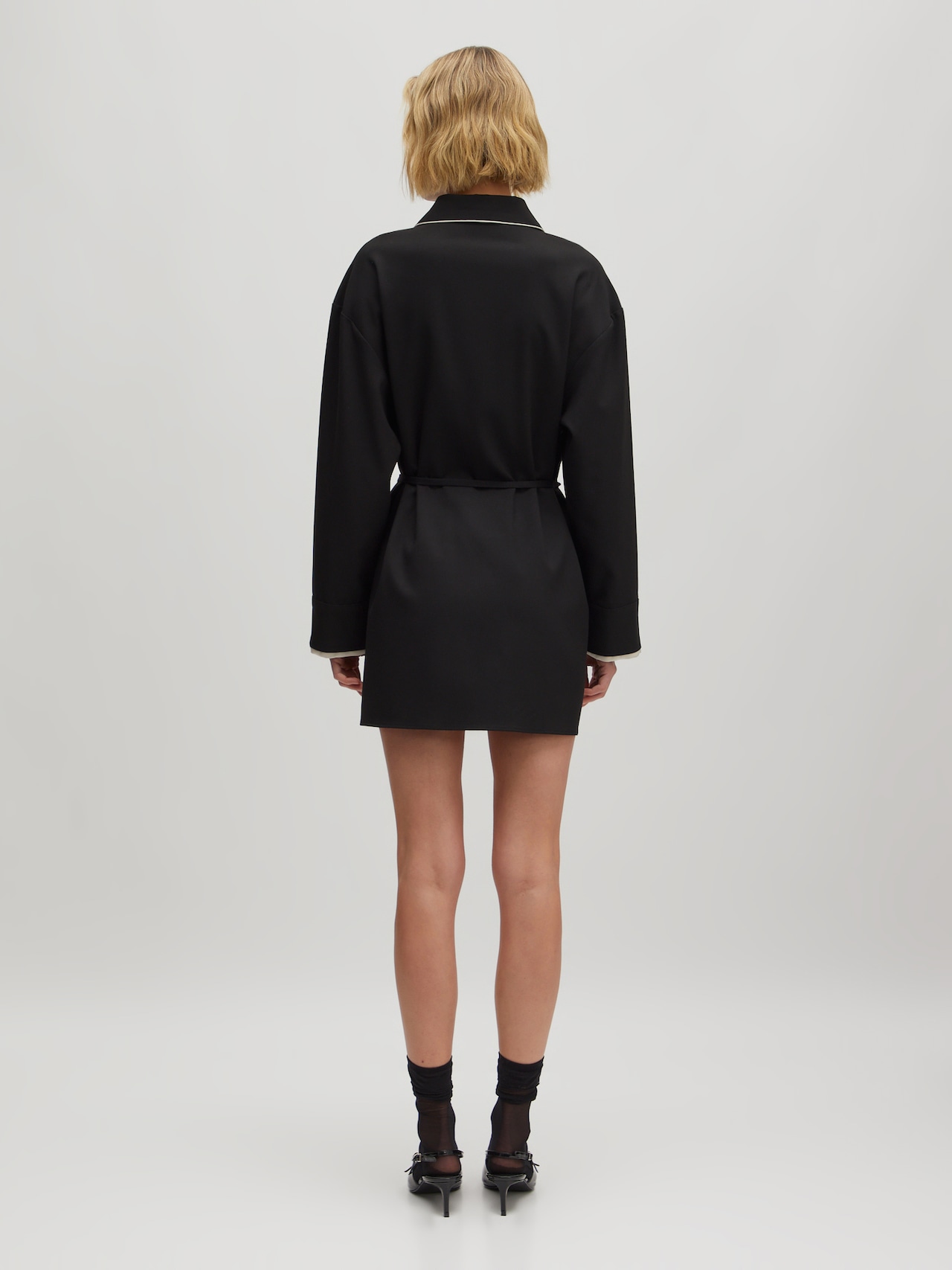 EDITED Produits Robe 'Elenor' noir