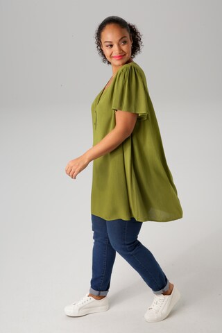 Aniston Blouse in Green