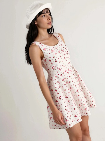 Hiccup Kleid‌ in Weiß