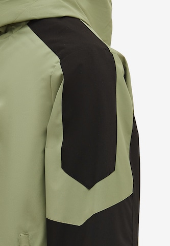 HOMEBASE Between-Season Jacket in Green