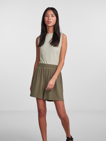 PIECES - Loosefit Pantalón 'KYLIE' en verde