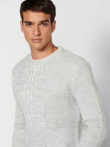 Pull-over KOROSHI en gris