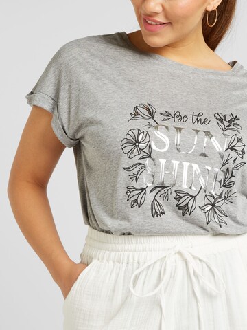 T-shirt 'Doreen' ABOUT YOU Curvy en gris