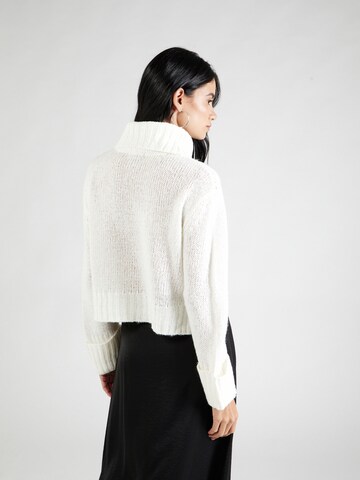 BRAVE SOUL Sweater in White