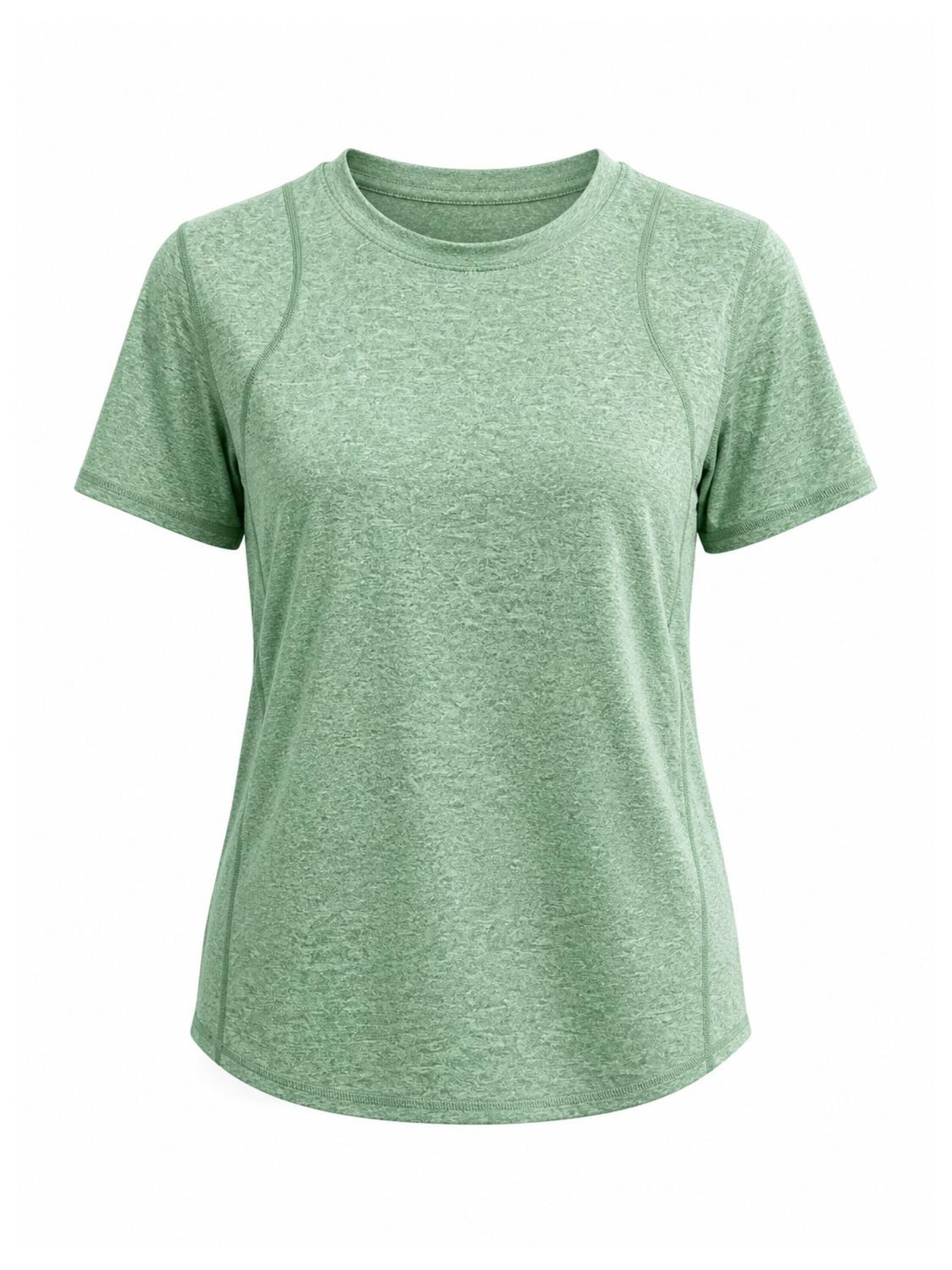 AOTTORI Performance Shirt in Green: front