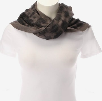 Marc Cain Scarf & Wrap in One size in Grey: front