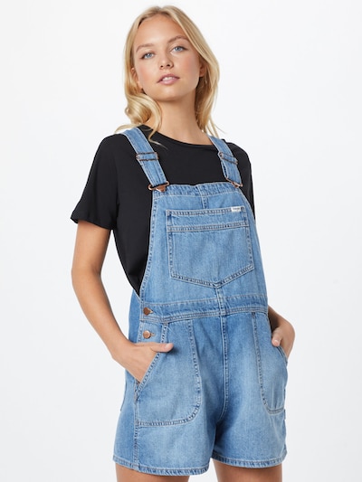 Pantaloni raiați WRANGLER pe albastru denim, Vizualizare model