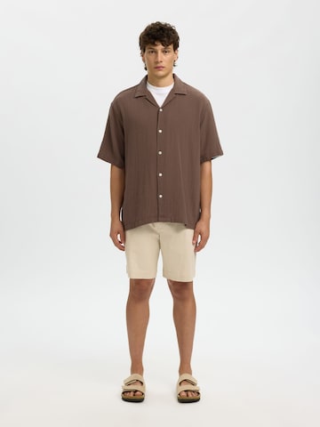 SELECTED Comfort fit Button Up Shirt 'SLHCal' in Brown
