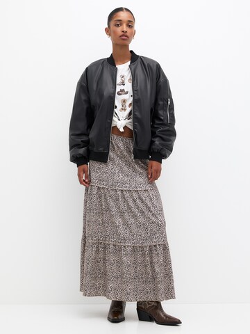 Pull&Bear Přechodná bunda – černá