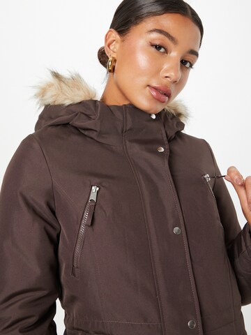 VERO MODA Parka 'TRACK' in Braun