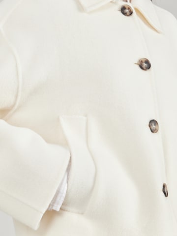 IVY OAK Jacke 'JAIA' in Weiß