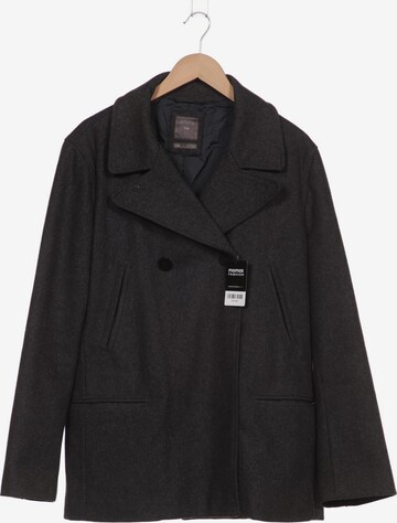 GAP Jacket & Coat in L in Grey: front