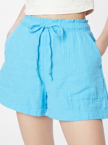 GAP Regular Shorts in Blau