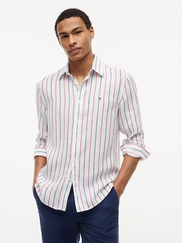 TOMMY HILFIGER Regular fit Button Up Shirt in Red: front