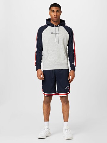 Champion Authentic Athletic Apparel Sweatshirt in Grau