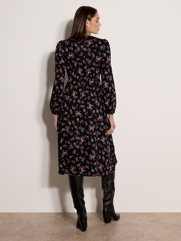Apricot Dress ' ' in Black