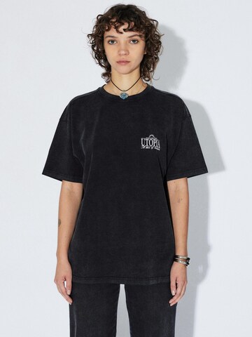 Dr. Denim Shirt 'Trooper' in Black: front