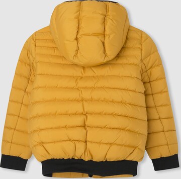 Pepe Jeans Between-season jacket 'Greystroke' in Yellow