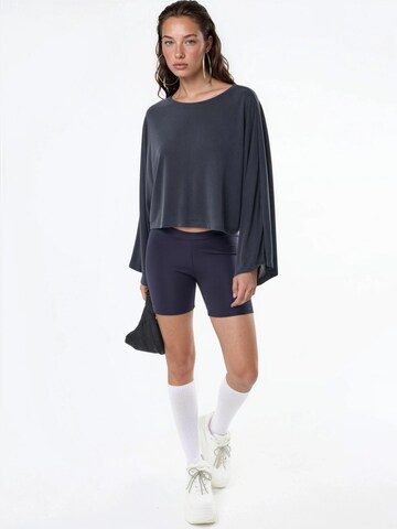T-shirt Busem en gris