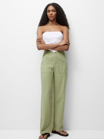 Pull&Bear Loose fit Pants in Green: front