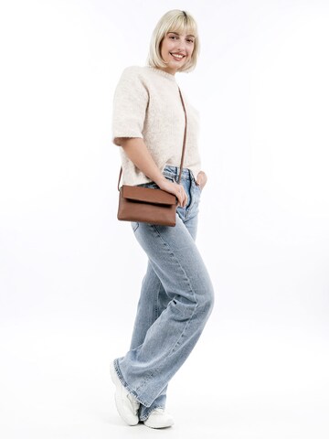 Emily & Noah Shoulder bag 'Emma' in Brown