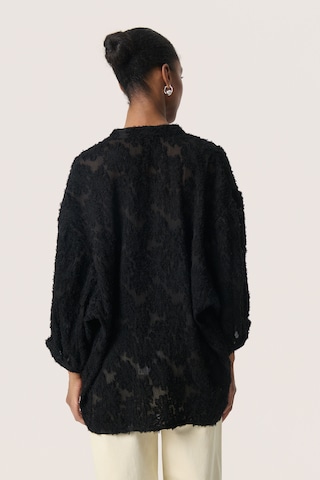 SOAKED IN LUXURY Bluse 'Raye' i sort