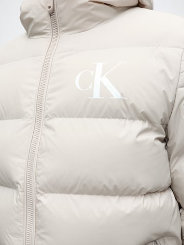 Veste mi-saison Calvin Klein Jeans en blanc