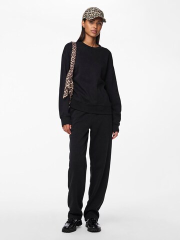 Loosefit Pantaloni 'PCChilli' di PIECES in nero