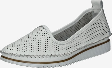 Chaussure basse Esgano en blanc : devant