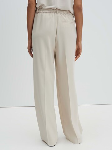Someday Широкий Плиссированные брюки 'Cevil' в Бежевый