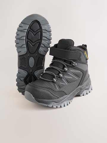 Next Boot in Black
