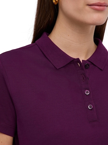 FALKE Shirt 'Essential' in Red