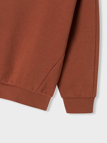 Sweat 'NMMOKIAN' NAME IT en marron