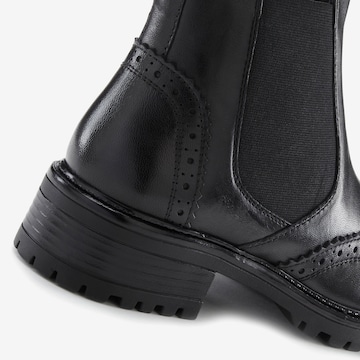 LASCANA Chelsea boots in Black