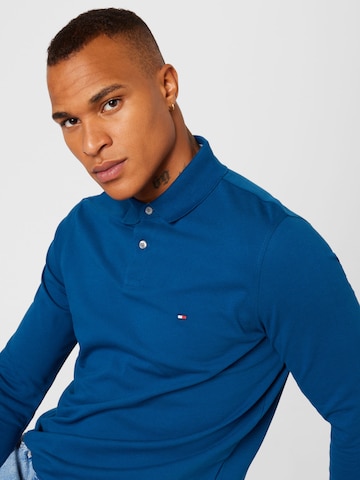 TOMMY HILFIGER Shirt in Blau