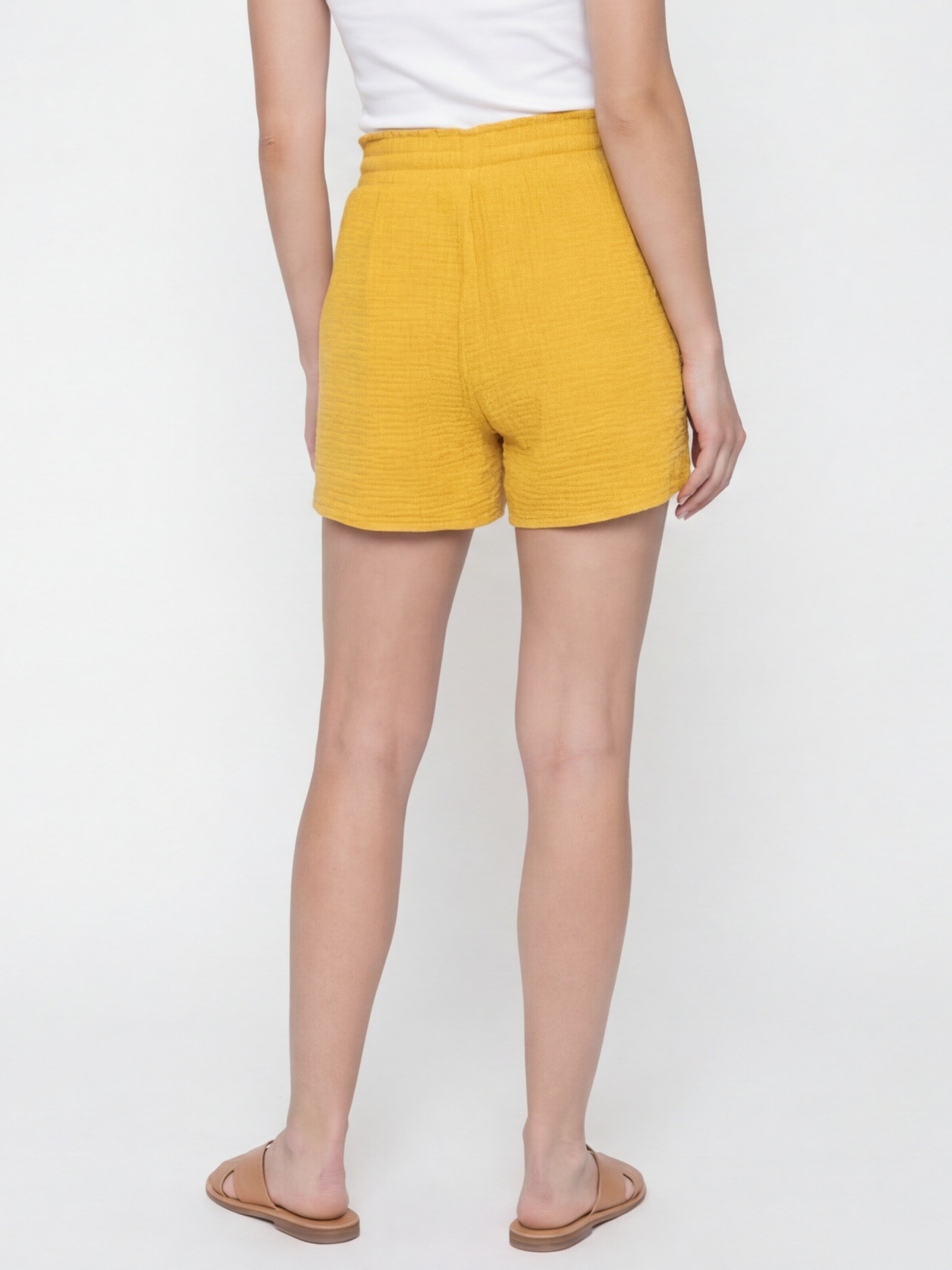 Antargo Regular Trousers 'Women's Musselin Shorts' in Yellow