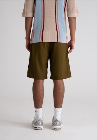 Regular Pantalon Prohibited en vert