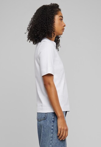 T-shirt Urban Classics en blanc