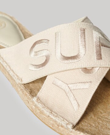 Superdry Pantolette in Beige