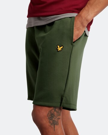 Lyle & Scott Lużny krój Spodnie w kolorze zielony
