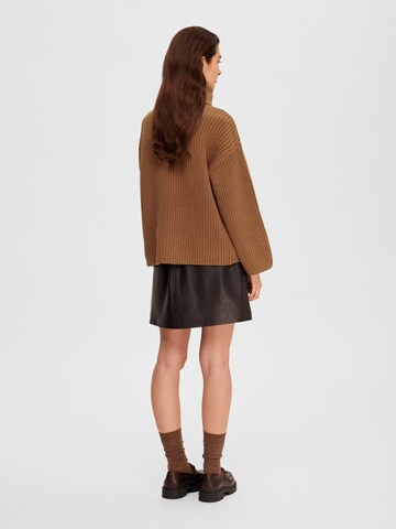 SELECTED Trui 'SEFIKA' in Bruin