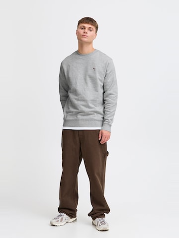 Pull-over 'Nooam' !Solid en gris