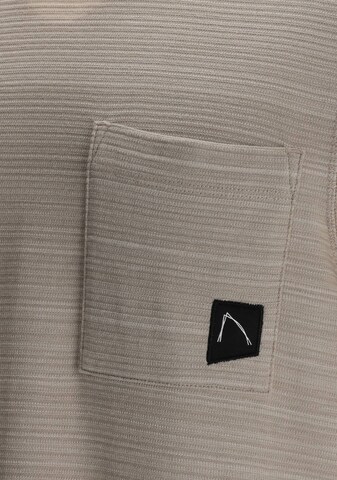T-Shirt CHASIN' en gris