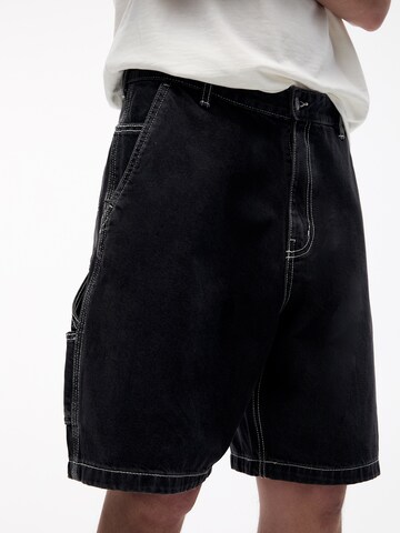 Pull&Bear Loosefit Shorts in Schwarz