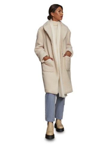 Cappotto invernale di Chi Chi London in beige