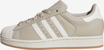 Baskets basses 'Superstar II' ADIDAS ORIGINALS en beige : devant