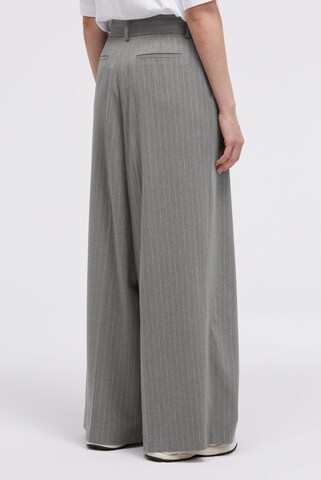 SENSES.THE LABEL Loose fit Pants in Grey