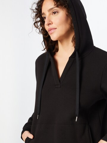 Robe 'Maxi' ABOUT YOU en noir